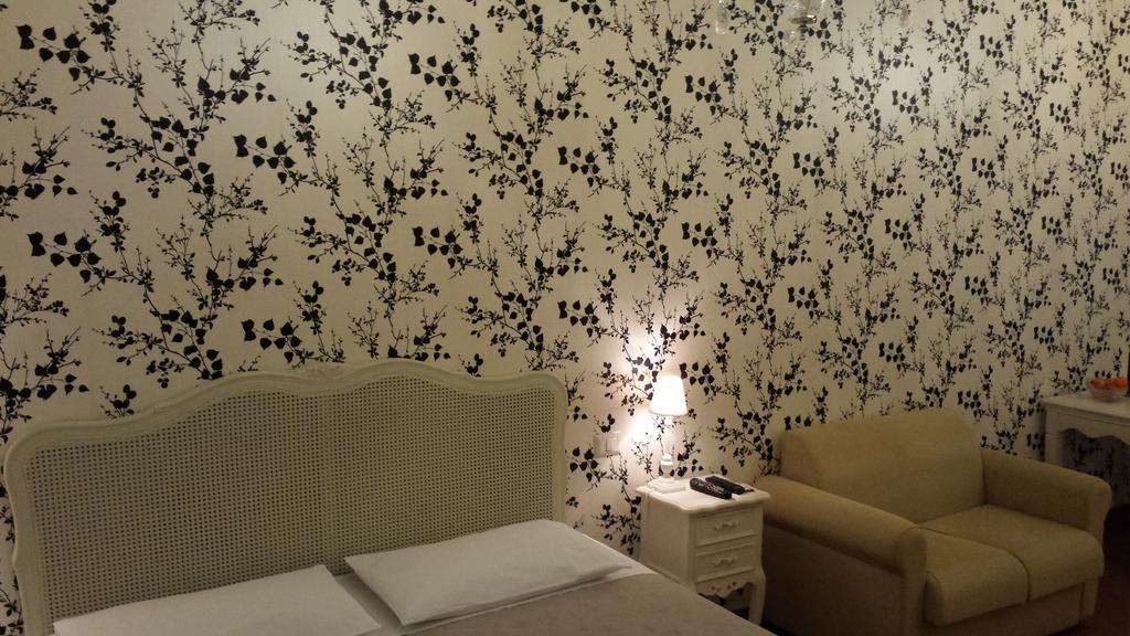 โดมุส ฟลาวิเย Hotel โรม ภายนอก รูปภาพ